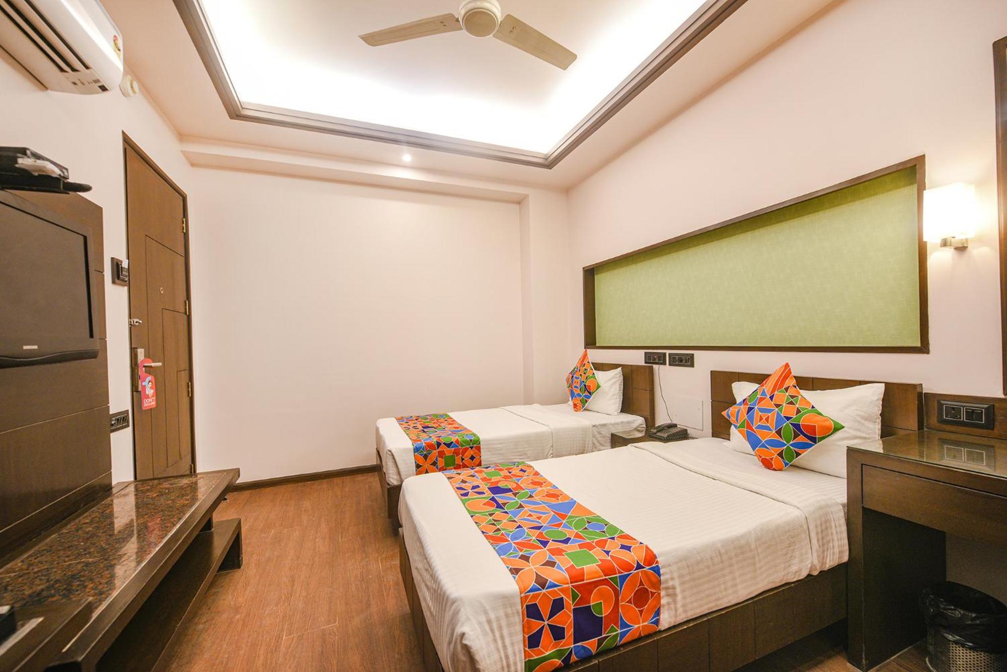 Fabhotel Aashraye New Delhi Exterior photo